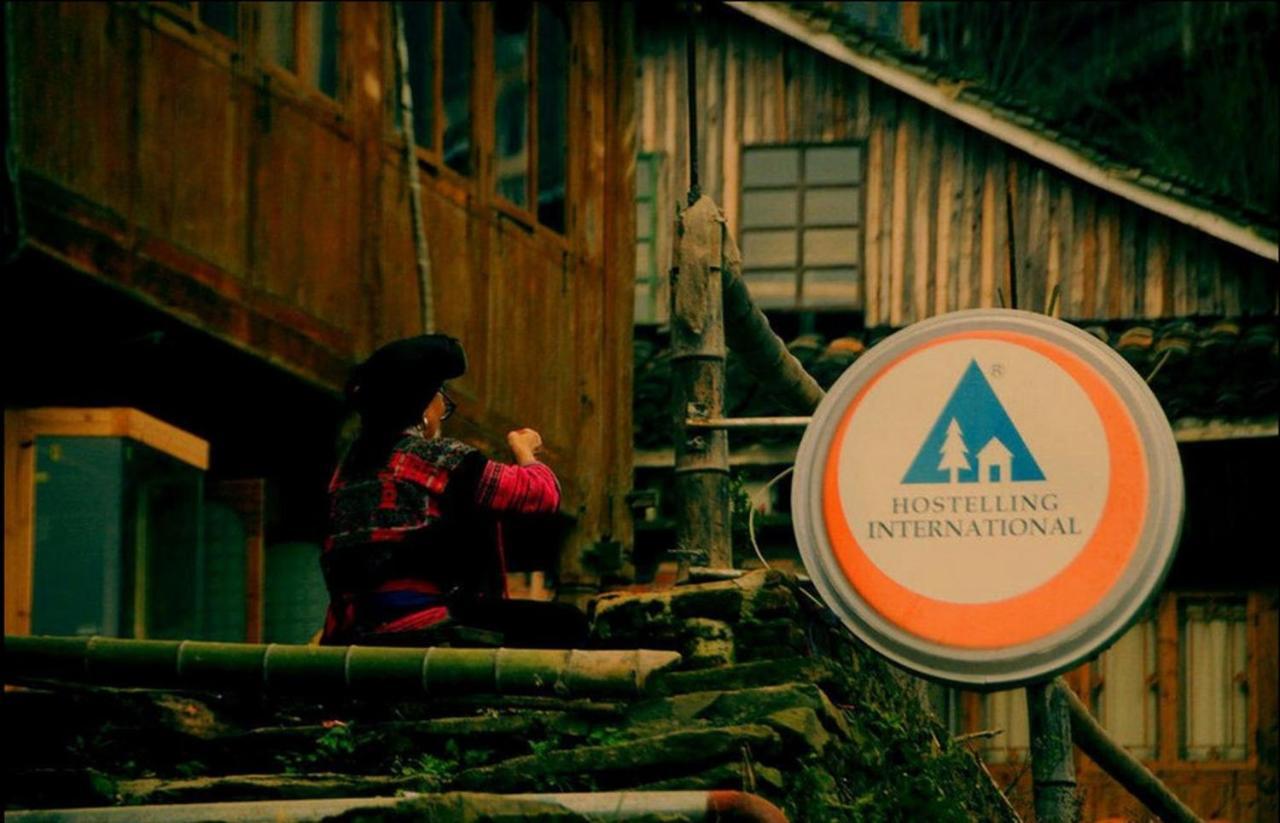 Dragon'S Den Hostel หลงเซิง ภายนอก รูปภาพ