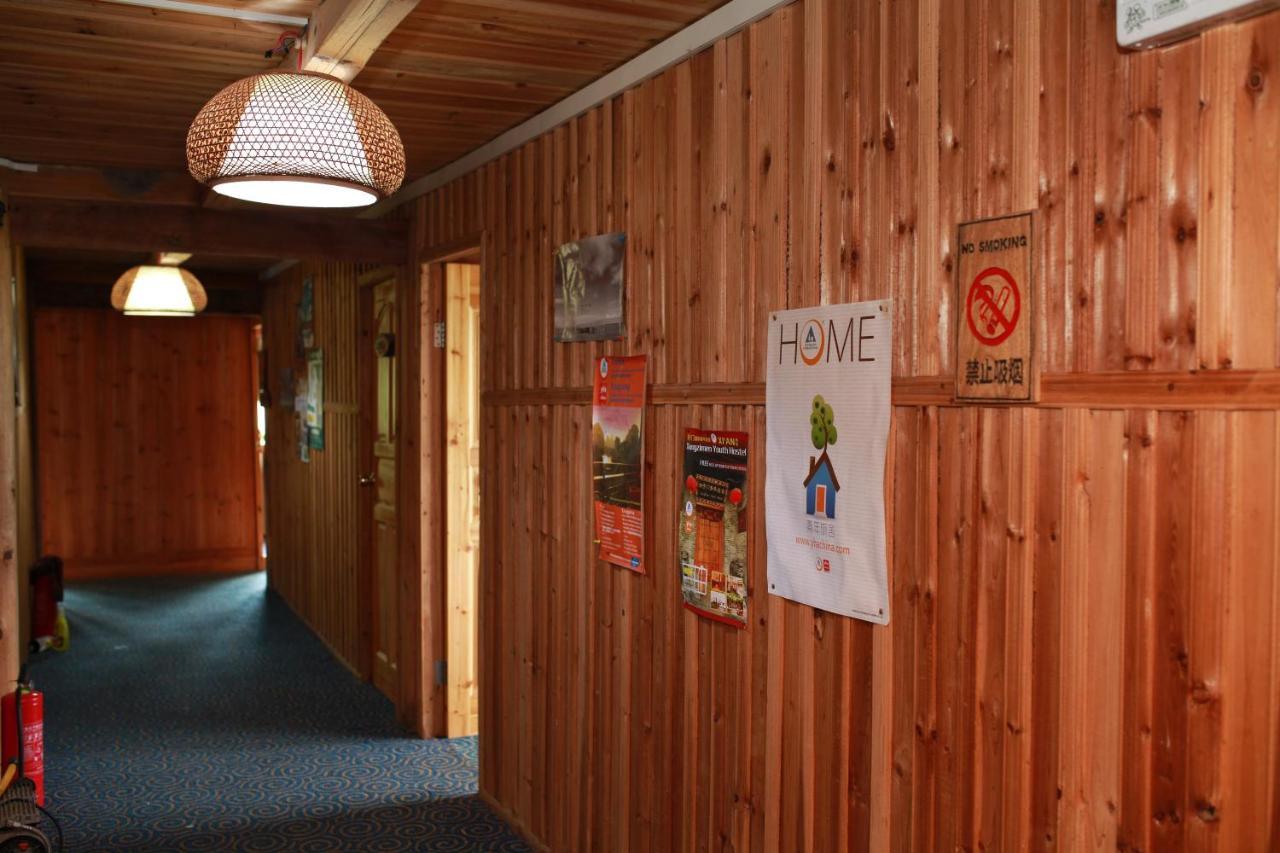 Dragon'S Den Hostel หลงเซิง ภายนอก รูปภาพ
