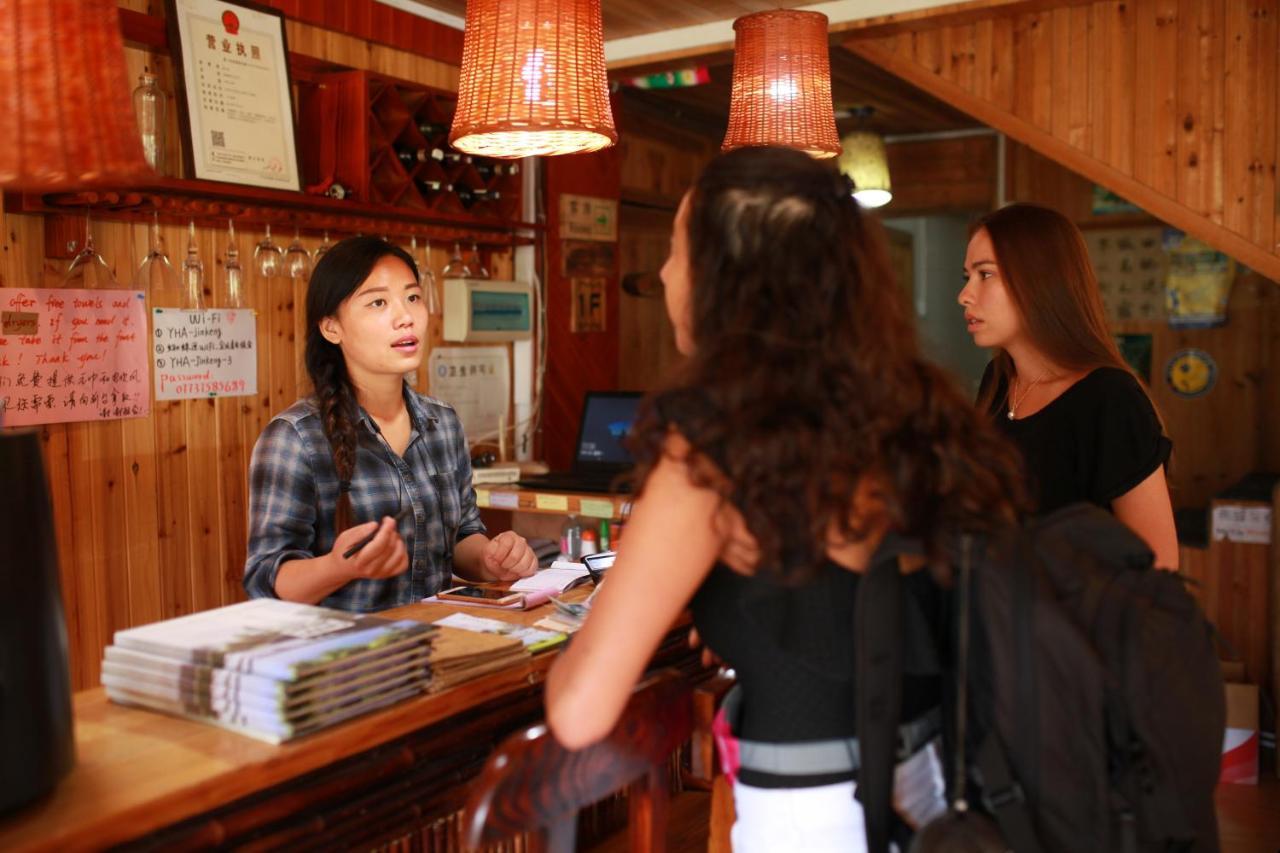 Dragon'S Den Hostel หลงเซิง ภายนอก รูปภาพ